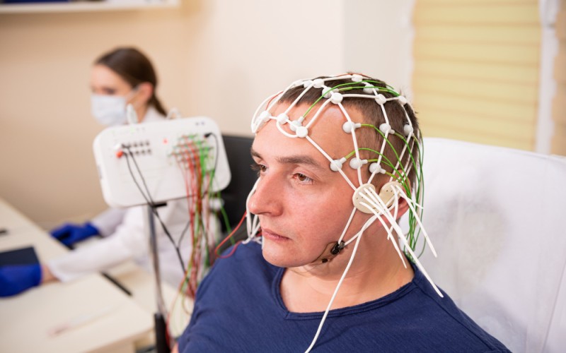 EEG/EMG